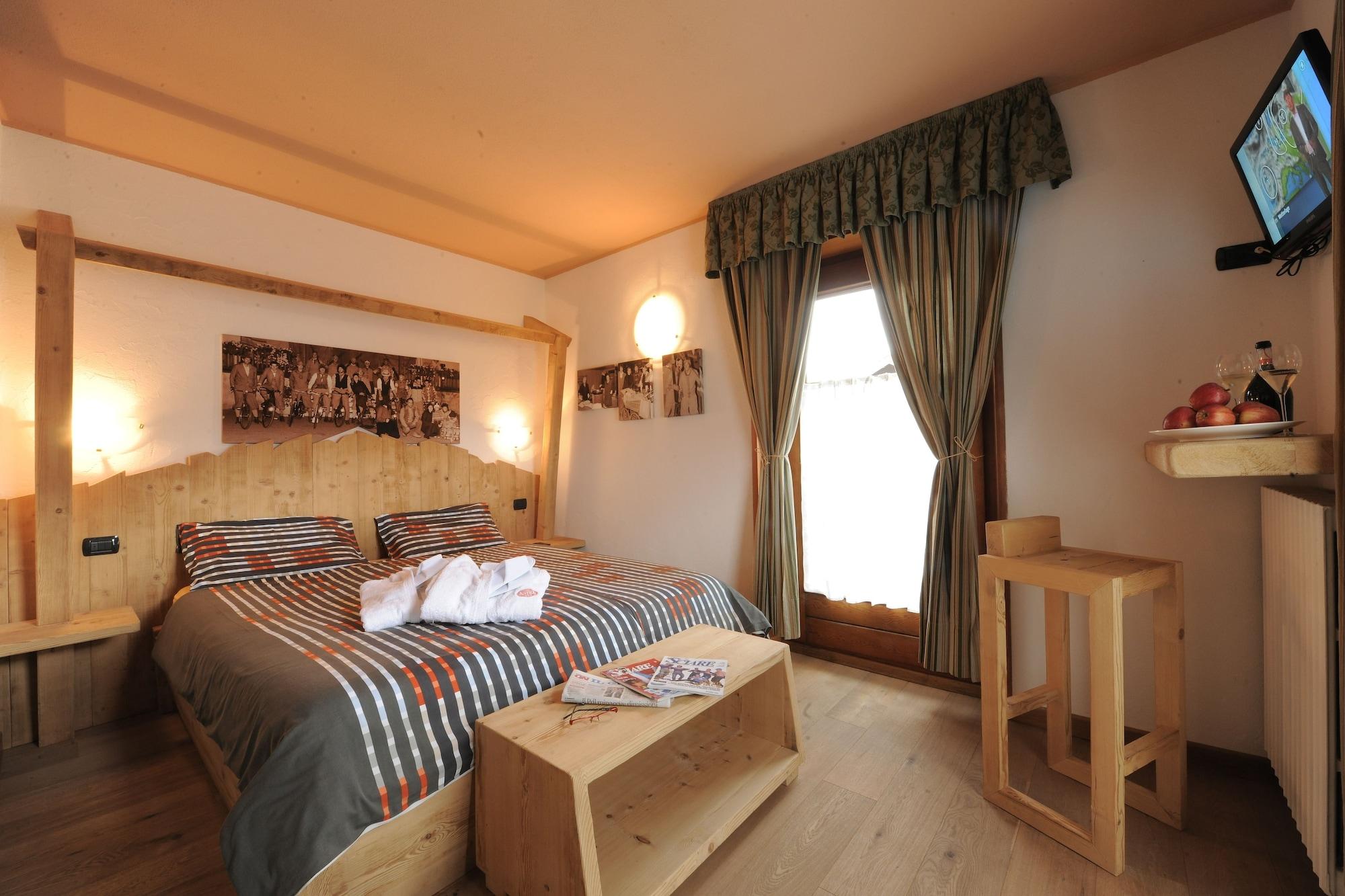 Astra Hotel 3*